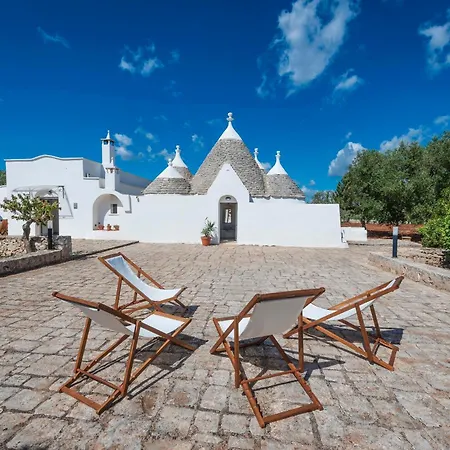 Trullo Paleo Villa *